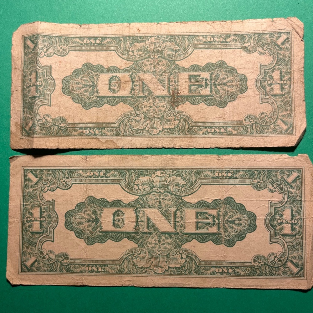 Japanese Government WWII Issued Philippine One Peso Banknote 1942 - Picture 2 of 2